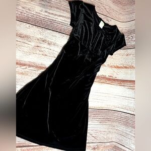 Black dress girls size 10/12 by circo